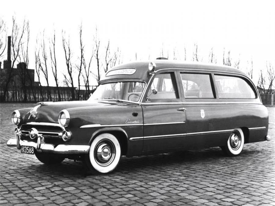  Ford Customline Ambulance by Visser 1952 года  (фото 1 из 2)